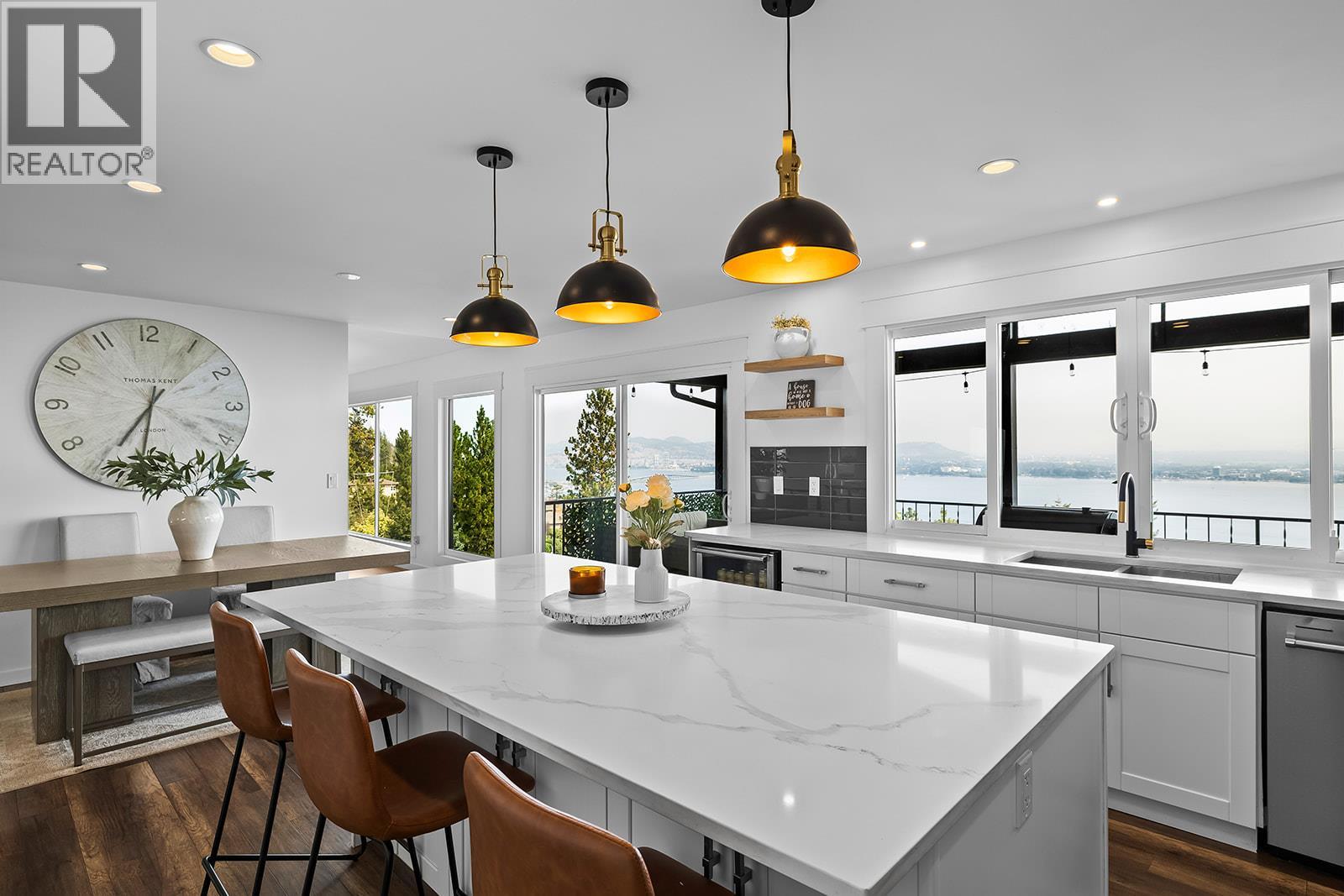2751 Lakeview Road - Image 28