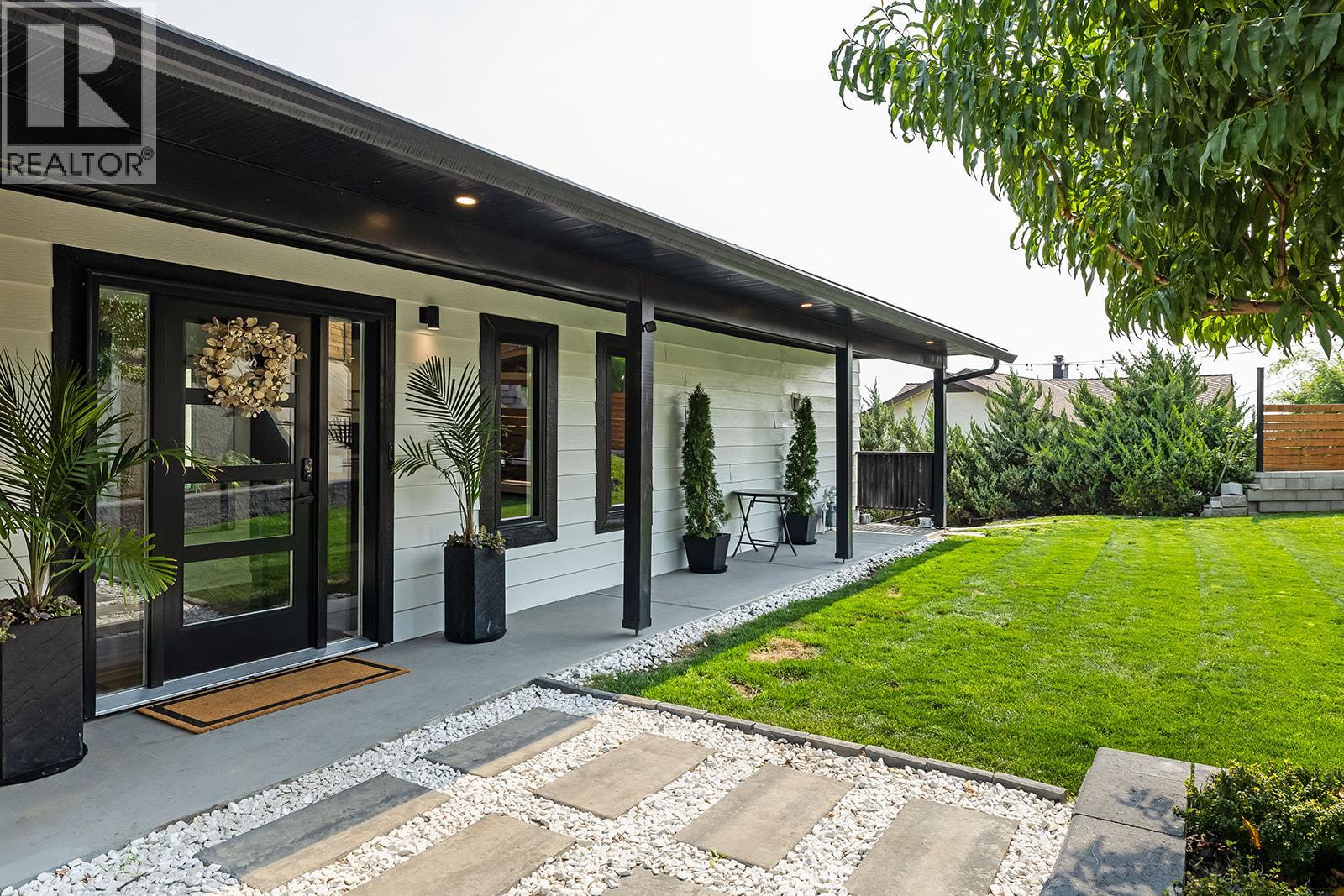 2751 Lakeview Road - 3