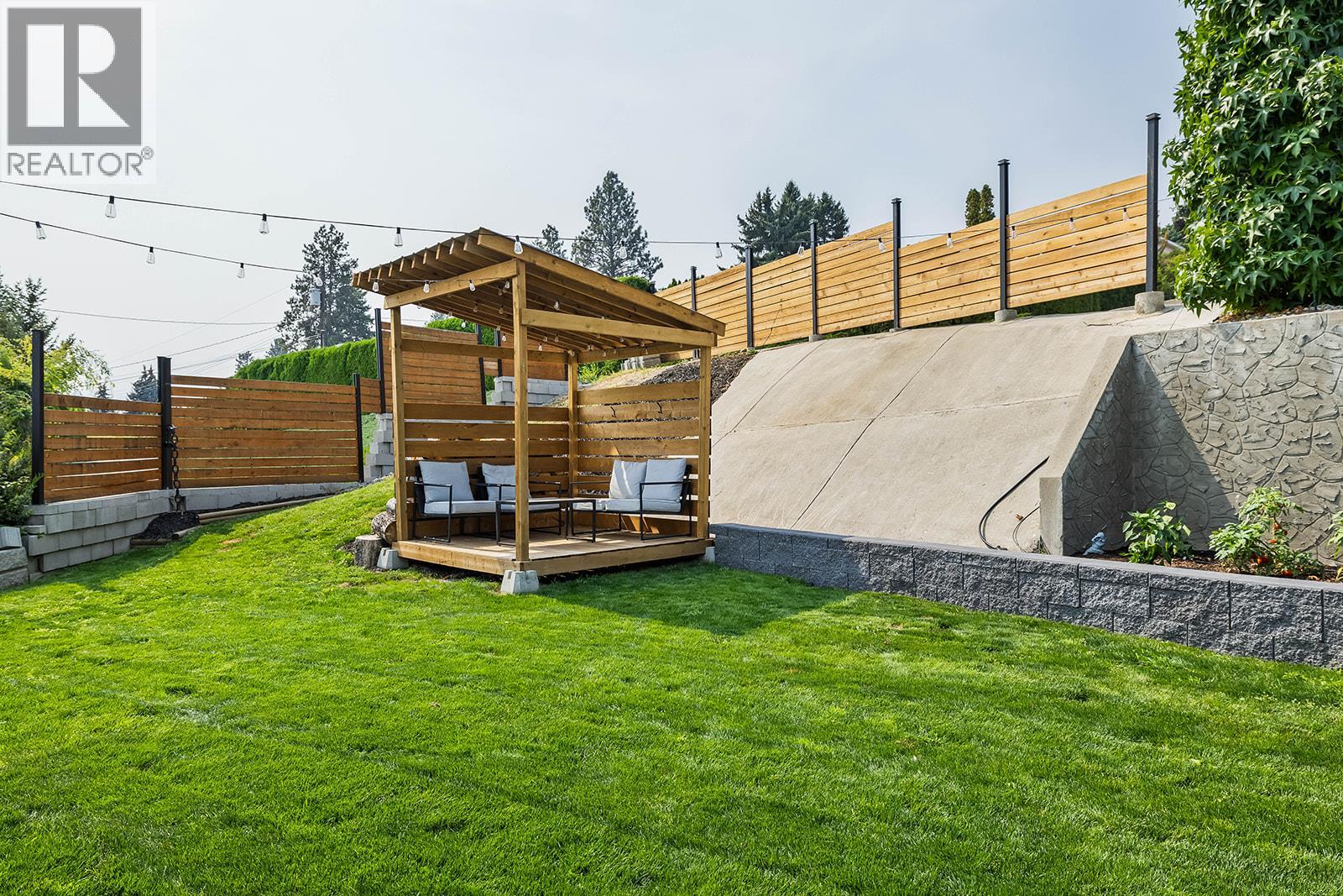2751 Lakeview Road - 4