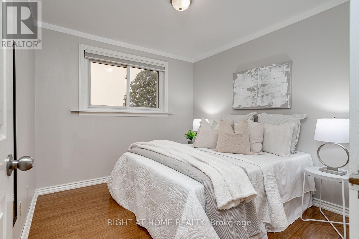 63 ROBINGLADE AVENUE - Image 24