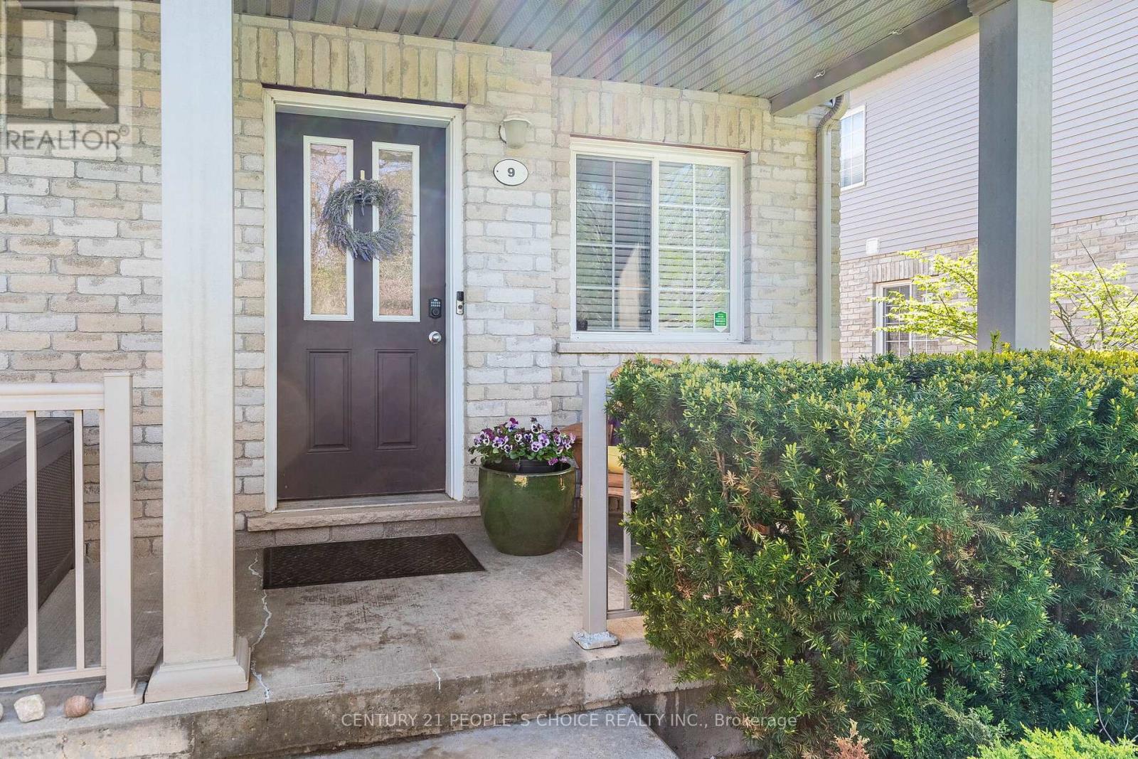 #9 35 MOUNTFORD DRIVE - Image 4