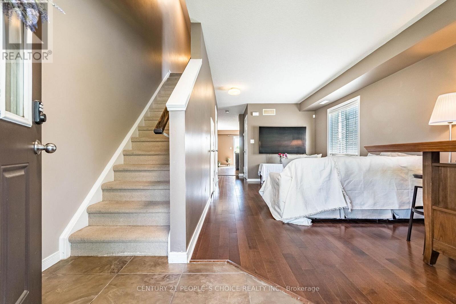 #9 35 MOUNTFORD DRIVE - Image 9