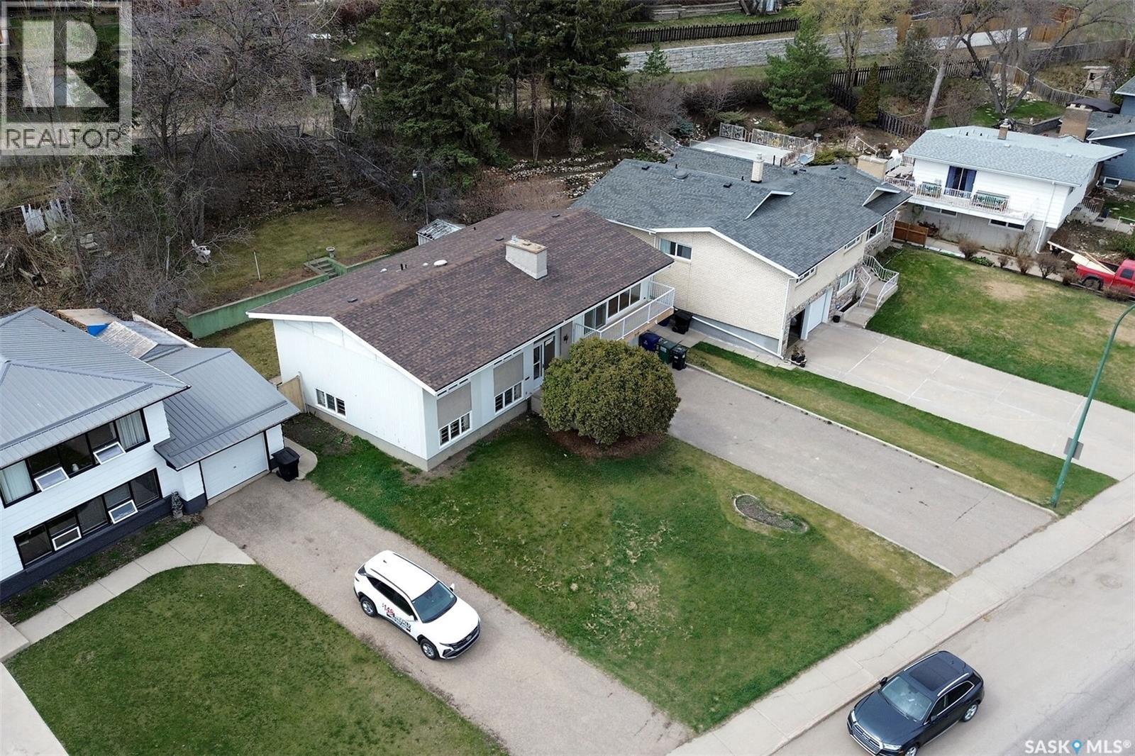 2113 Spadina CRESCENT E - Image 5