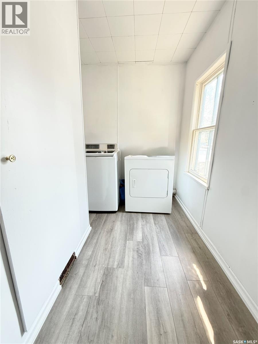 325 3rd AVENUE S - Image 13