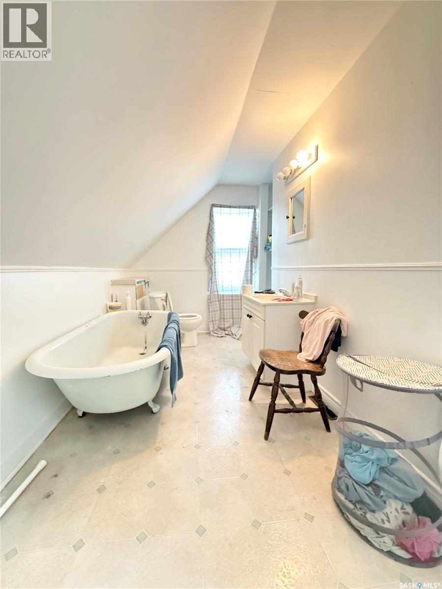 325 3rd AVENUE S - Image 15