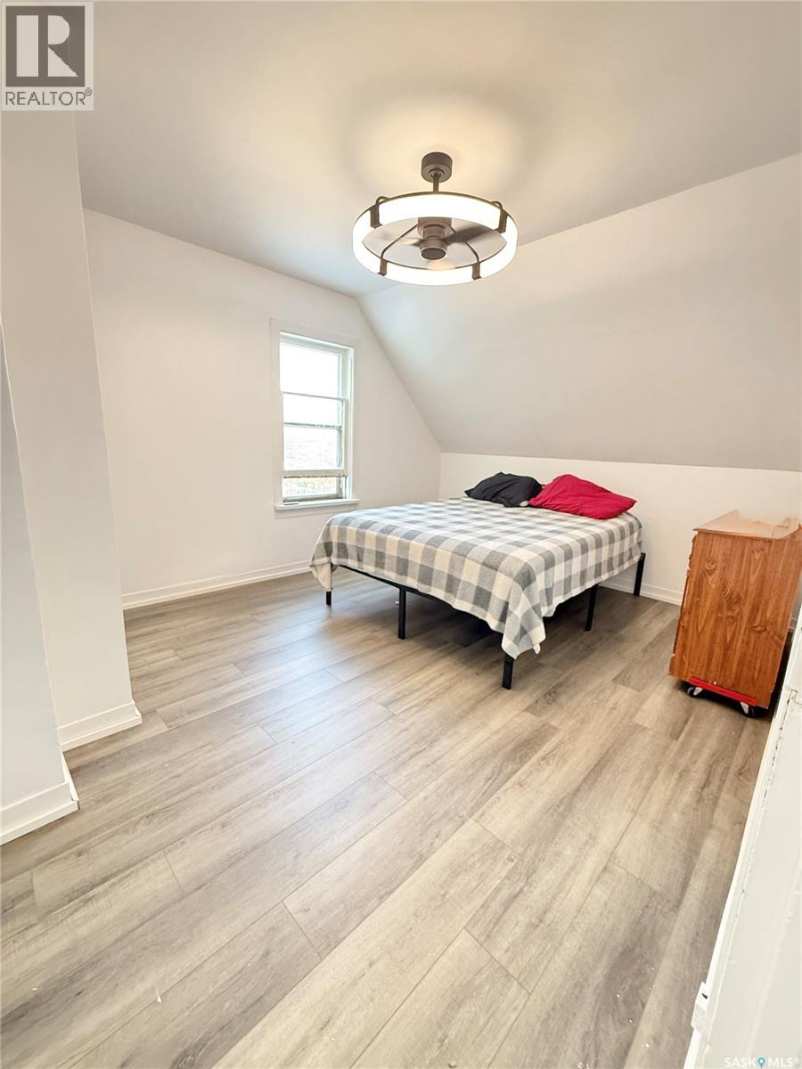 325 3rd AVENUE S - 18