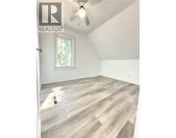 325 3rd Avenue S, Weyburn, SK S4H1X5 Photo 16