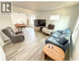 Bedroom - 325 3rd Avenue S, Weyburn, SK S4H1X5 Photo 6