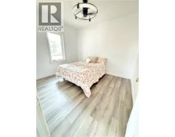Bedroom - 325 3rd Avenue S, Weyburn, SK S4H1X5 Photo 7