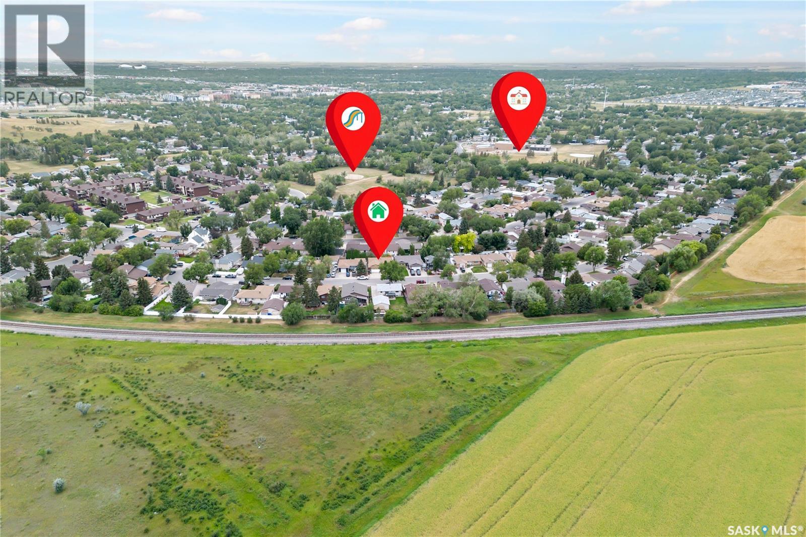 146 Alport CRESCENT - 34