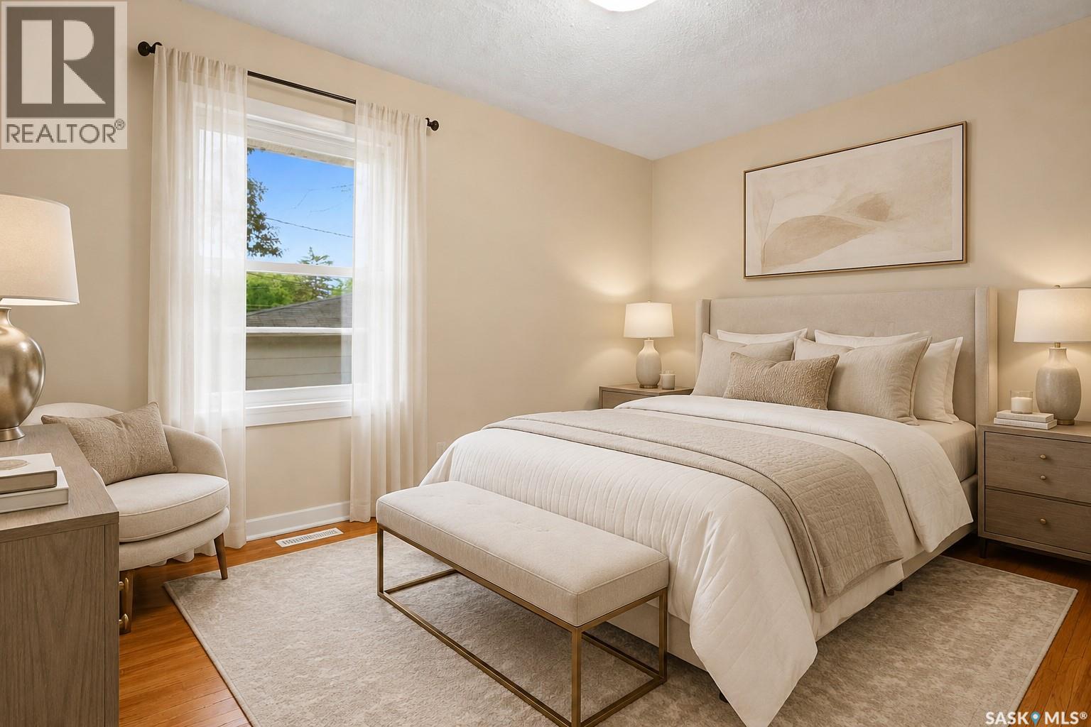 2928 QUEEN STREET - 18