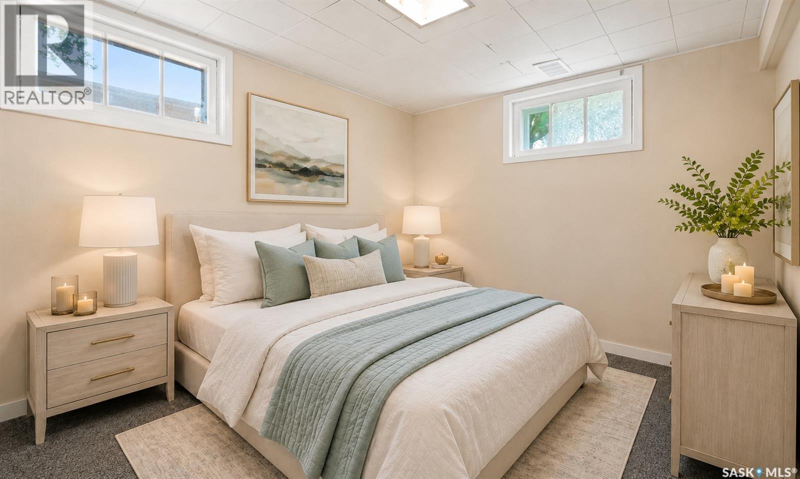 2928 QUEEN STREET - 23