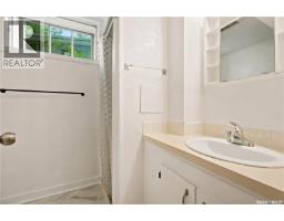 2928 Queen Street, Regina, SK S4S2E4 Photo 27
