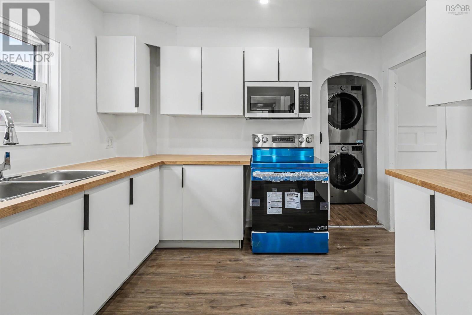 3481 Ellsworth Avenue - 19