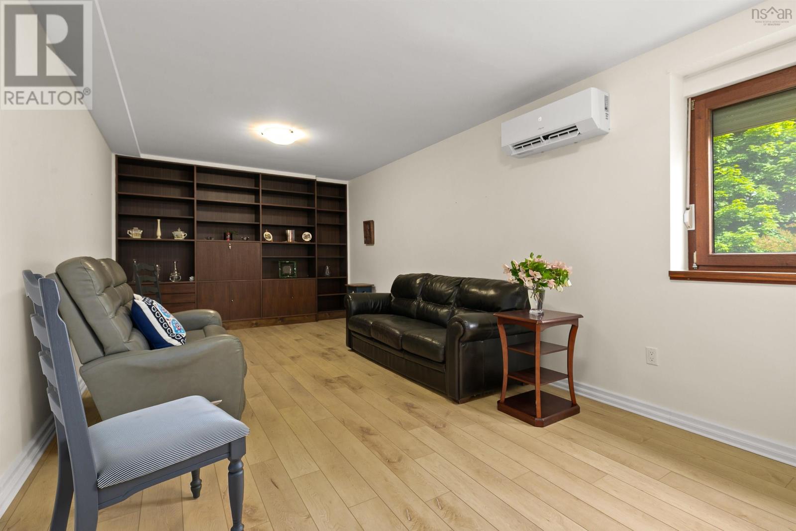 Property 36 of 47 of 25 Eastwind Drive