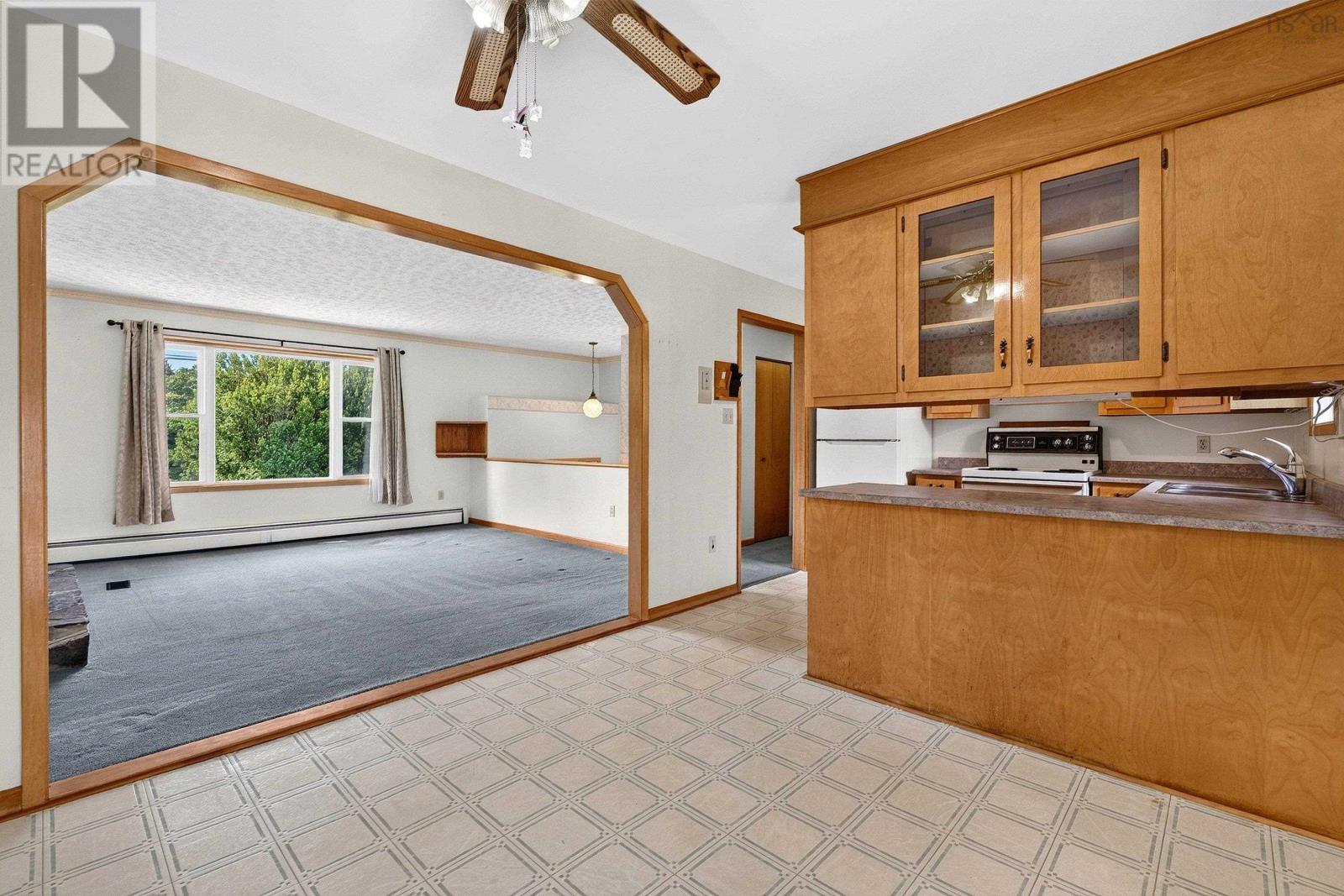 Property 16 of 41 of 171 Saxon Street