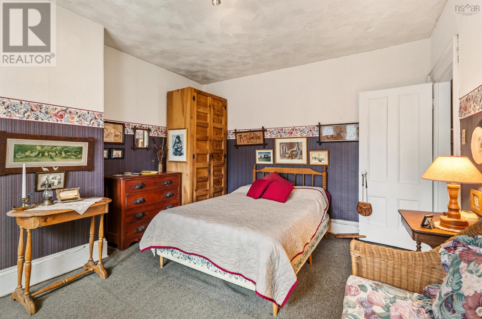 Property 32 of 49 of 6079 Compton Avenue