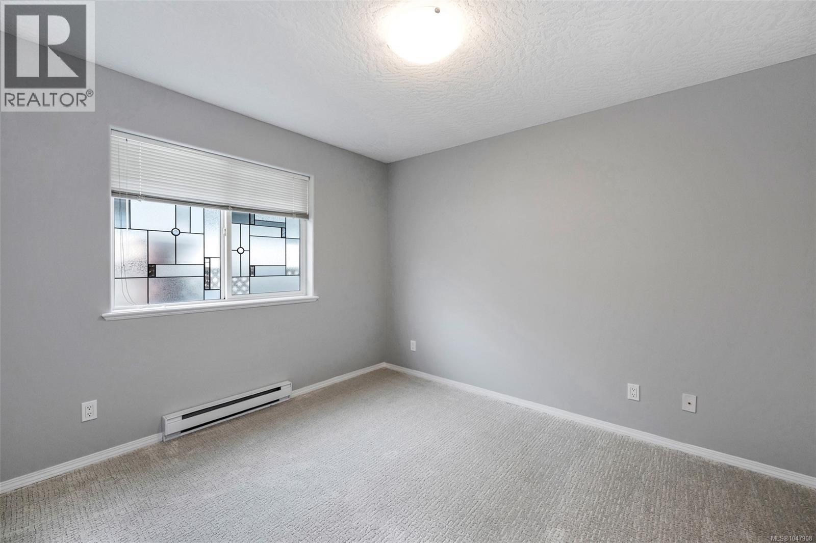  4030 Willowbrook Place, Saanich