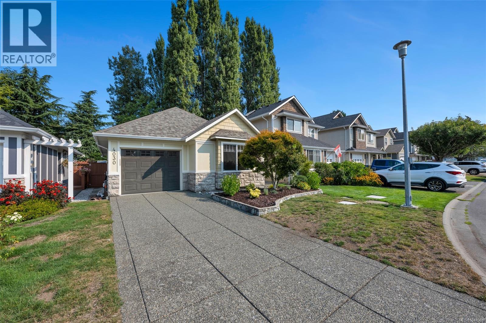  4030 Willowbrook Place, Saanich