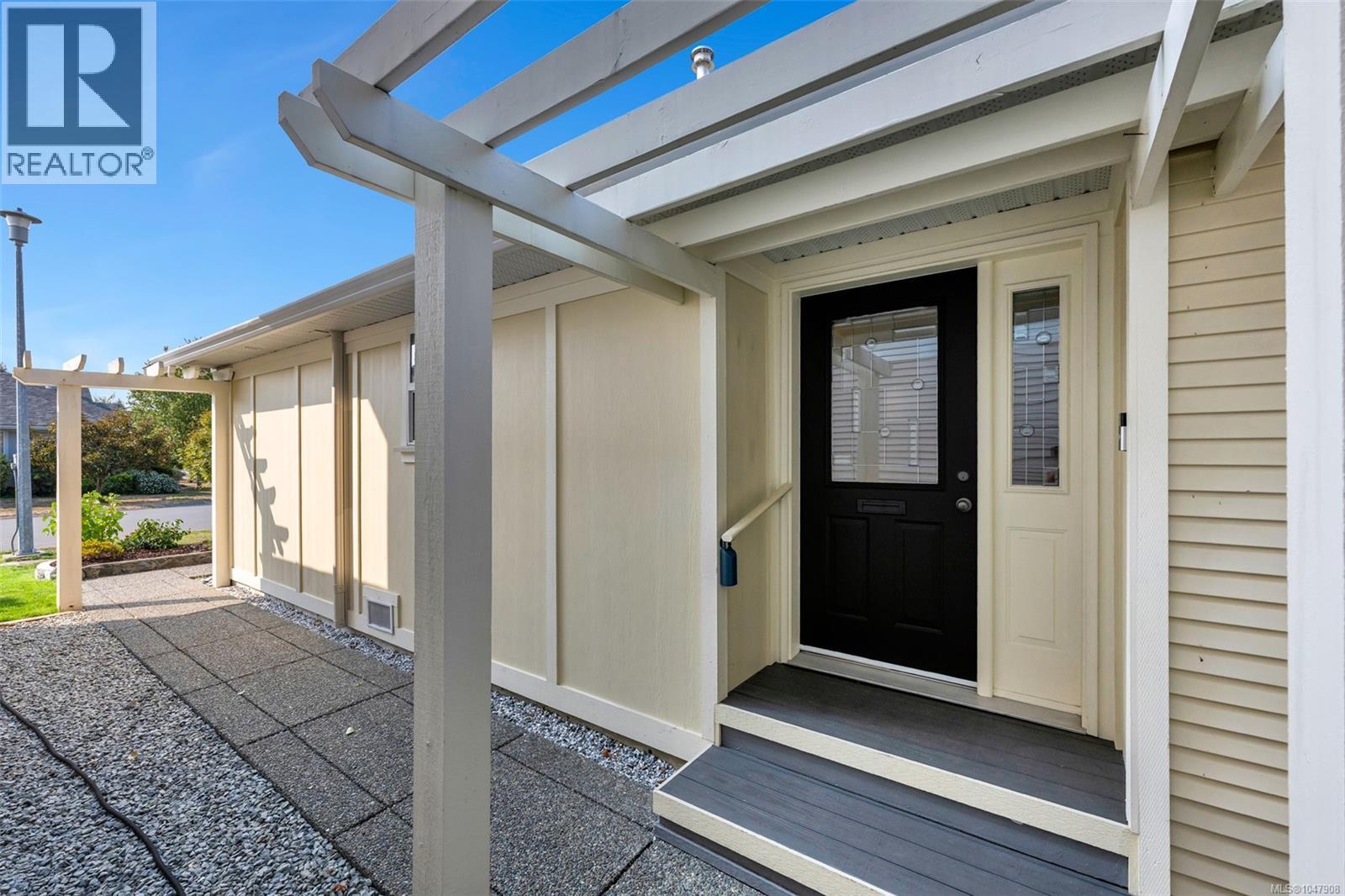  4030 Willowbrook Place, Saanich