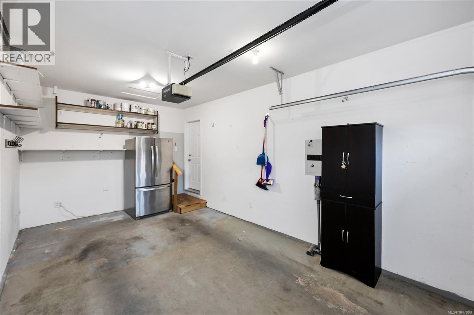  4030 Willowbrook Place, Saanich