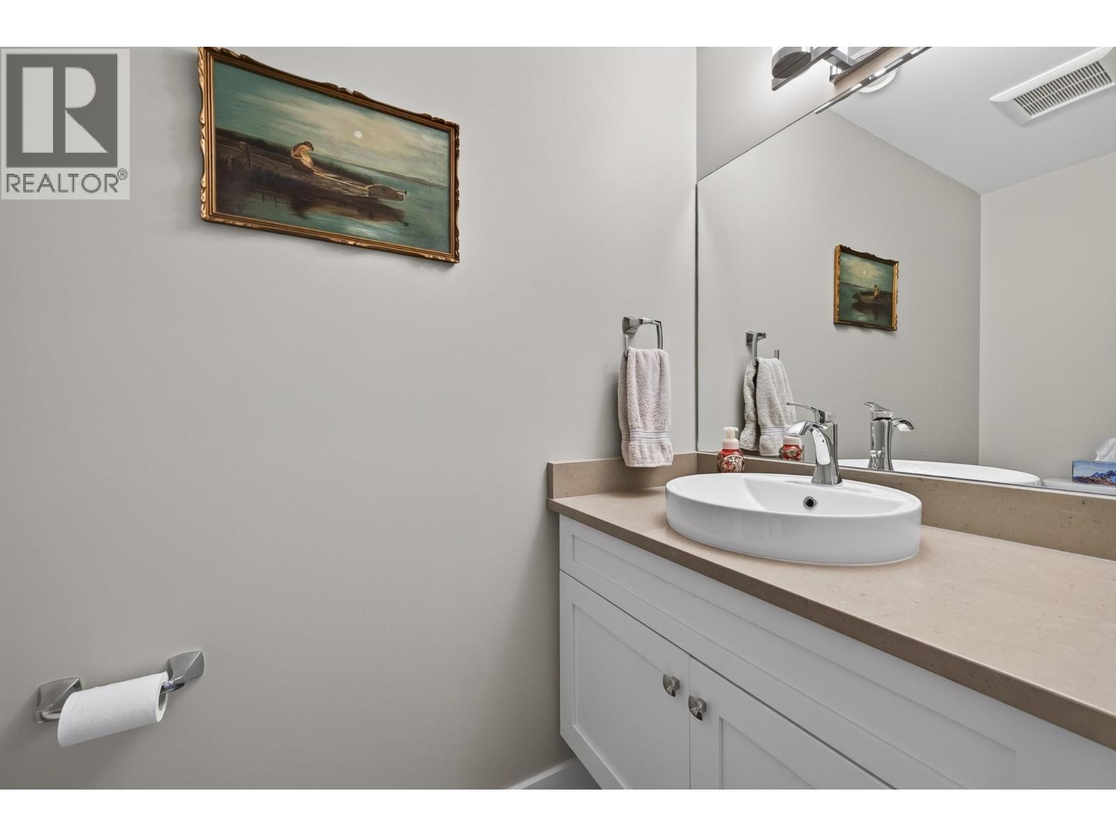 #24 2171 VAN HORNE Drive - 18