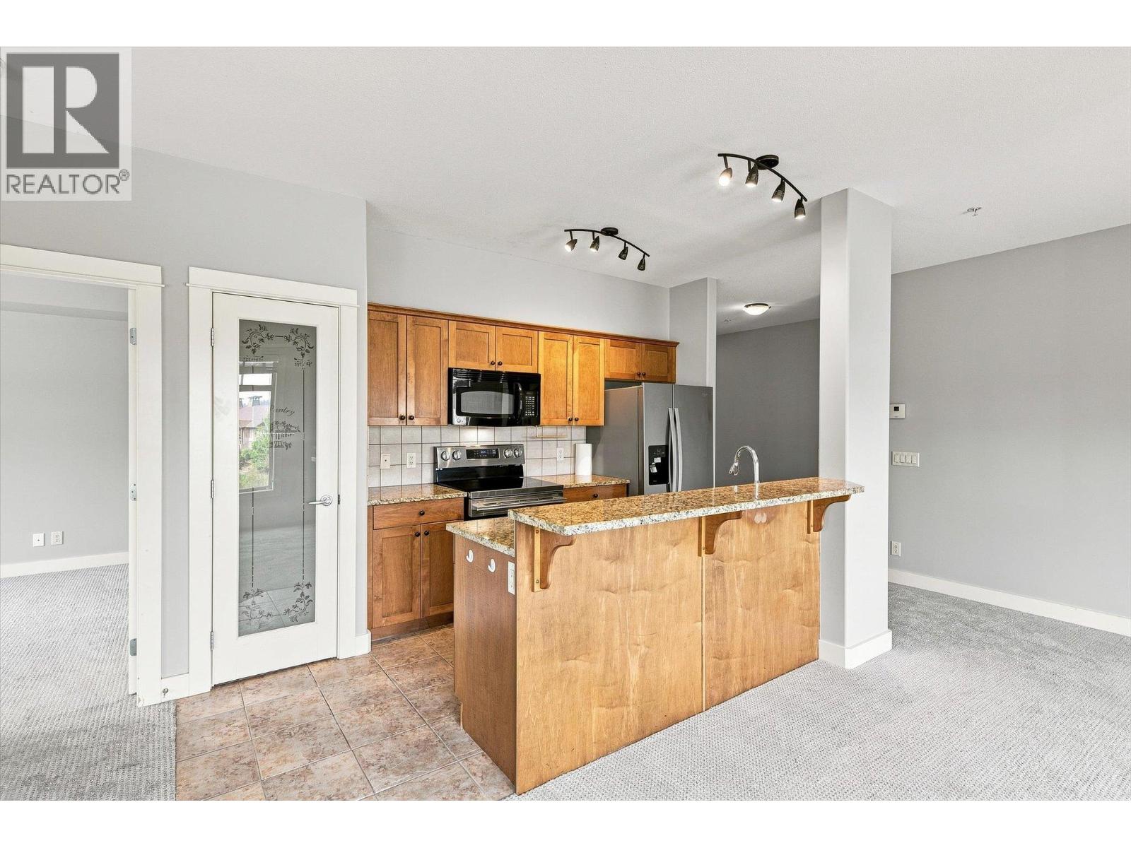 #318 2551 Shoreline Drive - 10