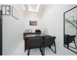 21 - 20 Maritime Ontario Boulevard, Brampton, ON L6S0E7 Photo 8