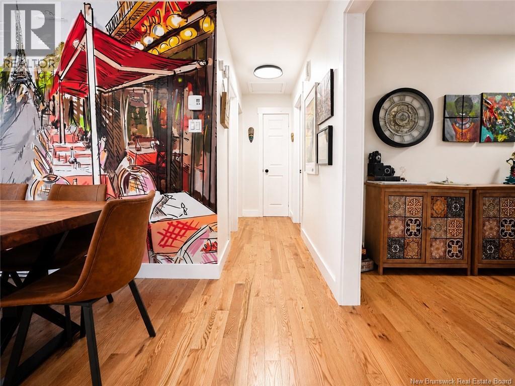 11 Charles - Image 14