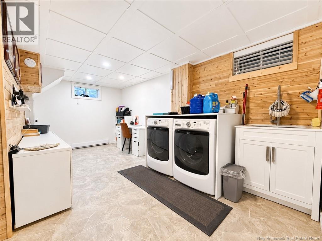 11 Charles - Image 20