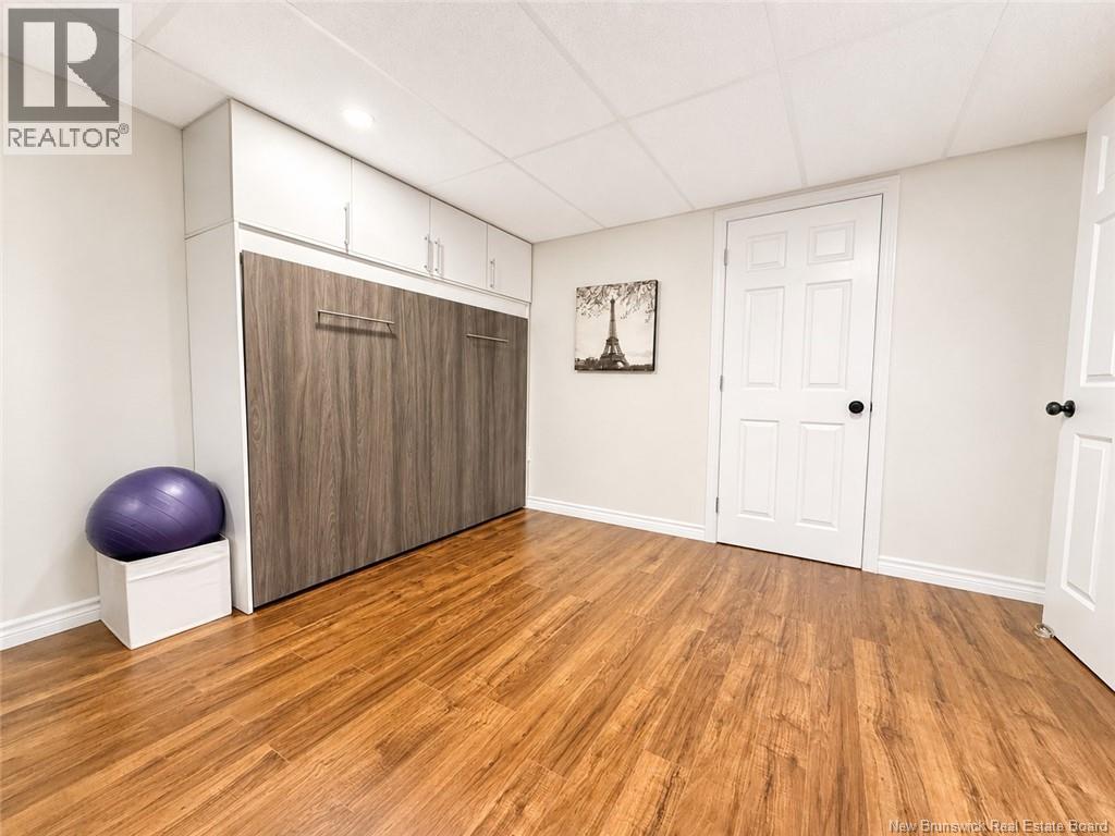 11 Charles - Image 27