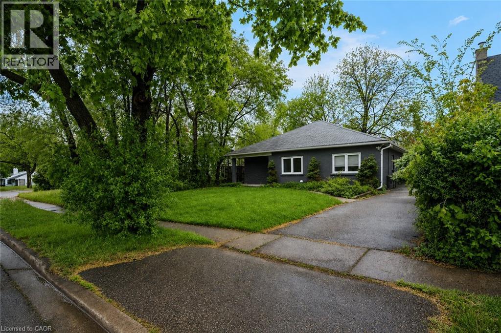 Photo of 16 WOODWARD Avenue