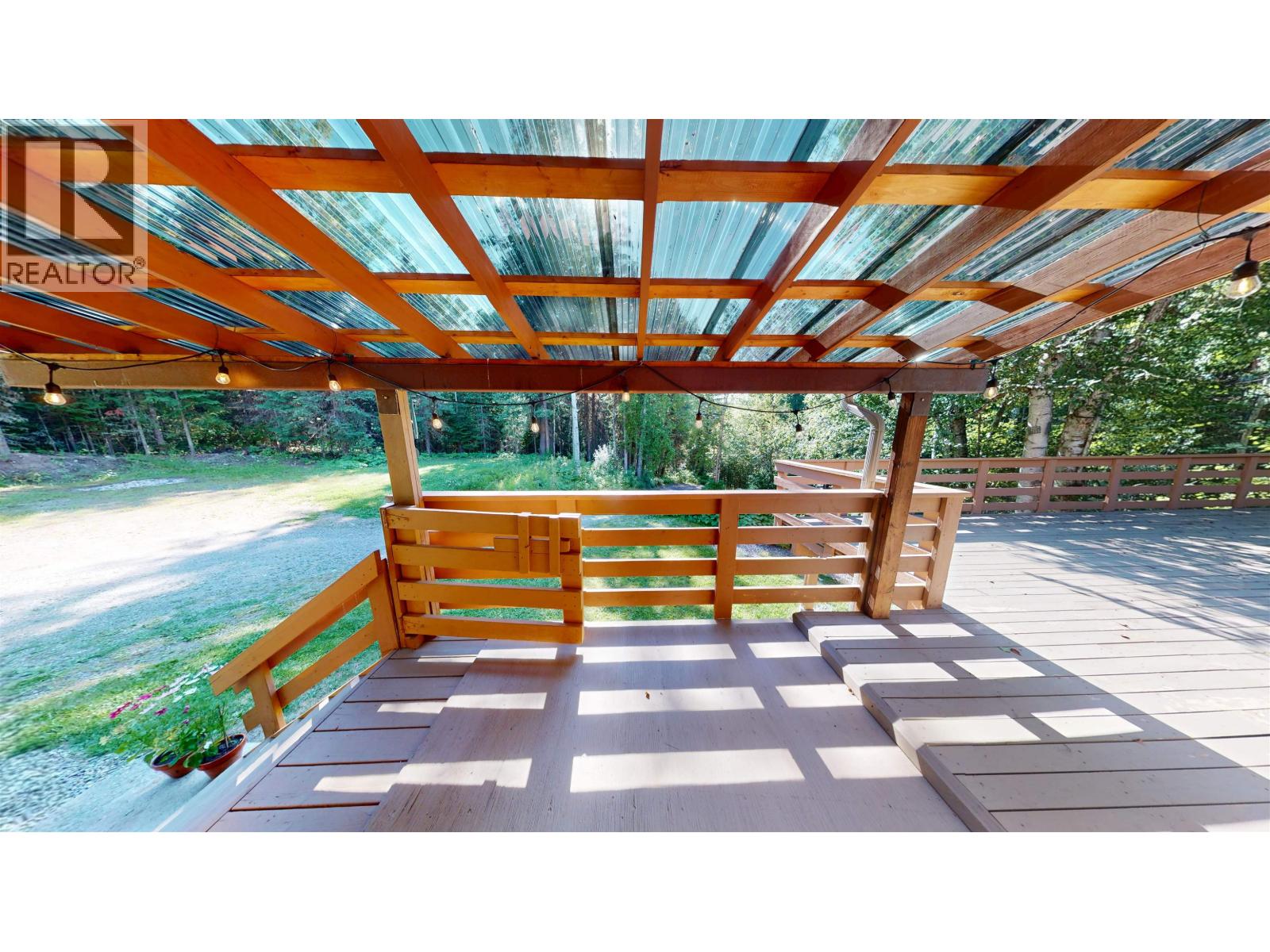 5092 QUESNEL-HIXON ROAD - 35