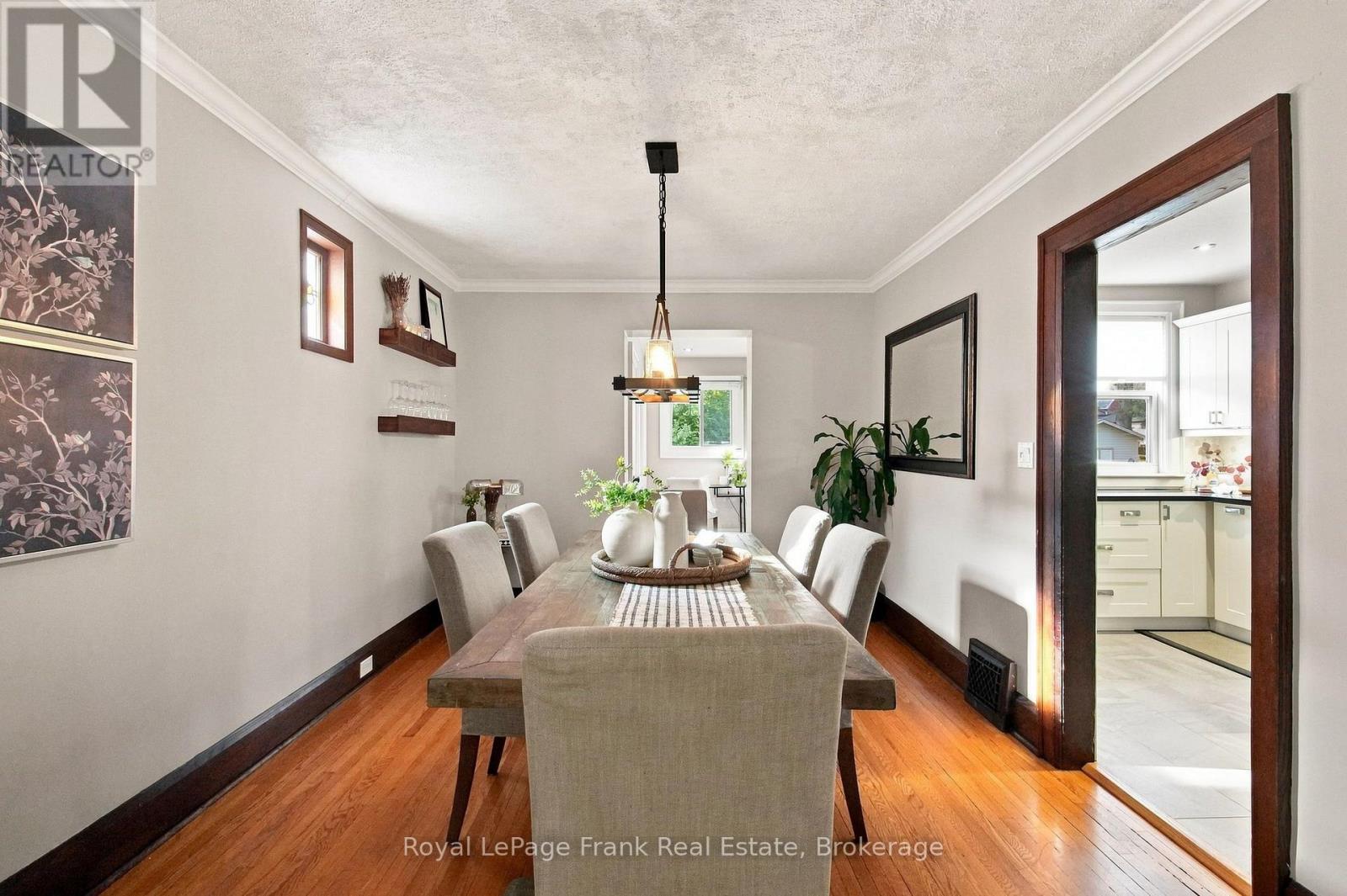 44 MCLAUGHLIN BOULEVARD - Image 15