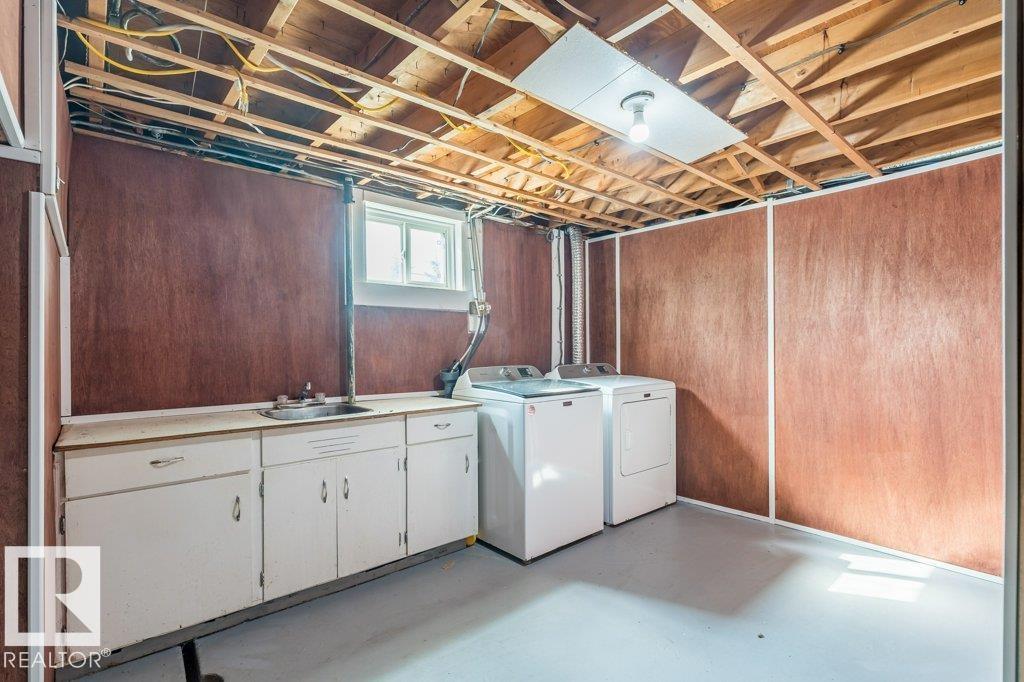 4012 55 ST - 32