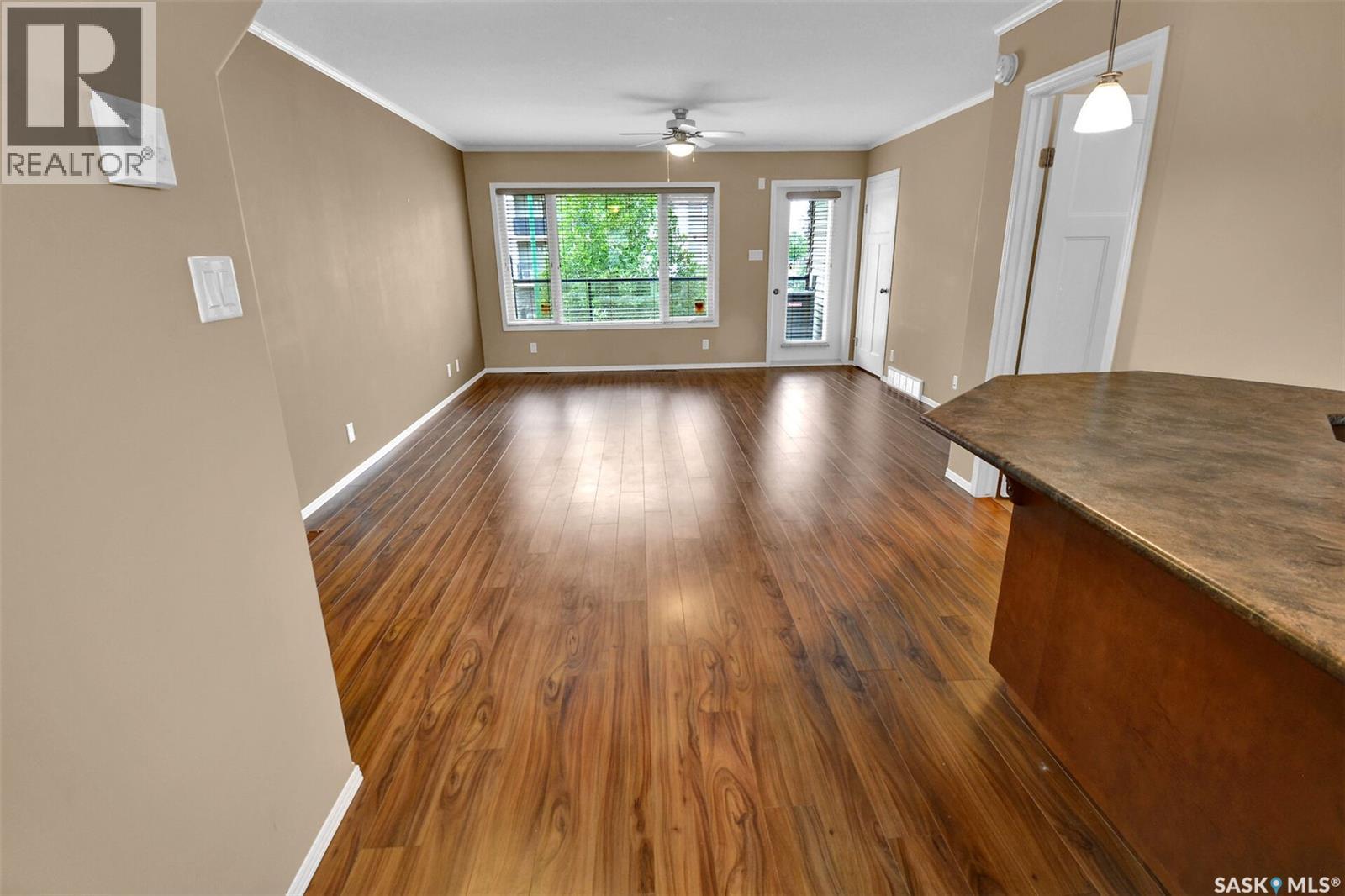 #306 110 Shillington CRESCENT - Image 6