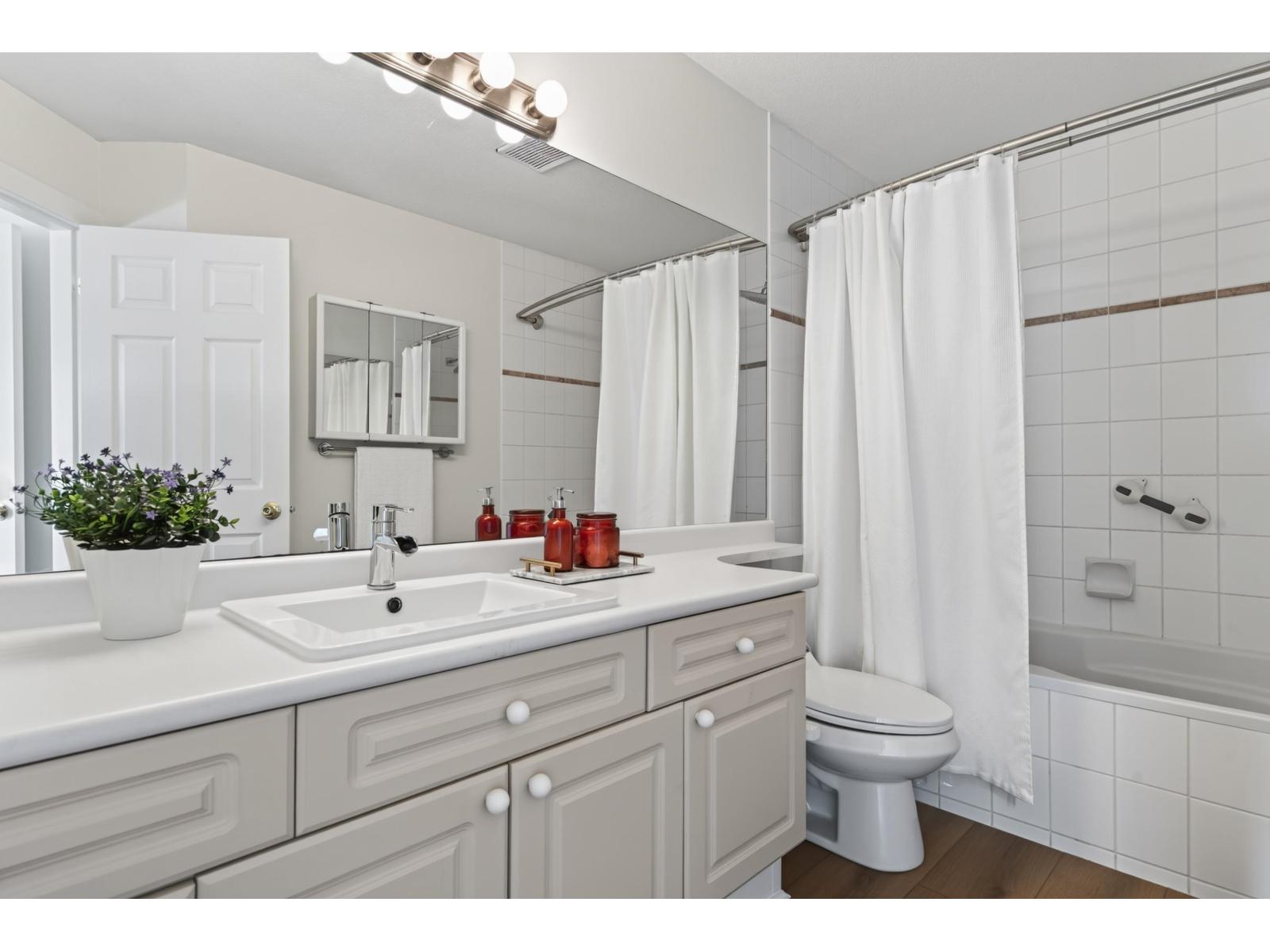313 22025 48 AVENUE, Langley