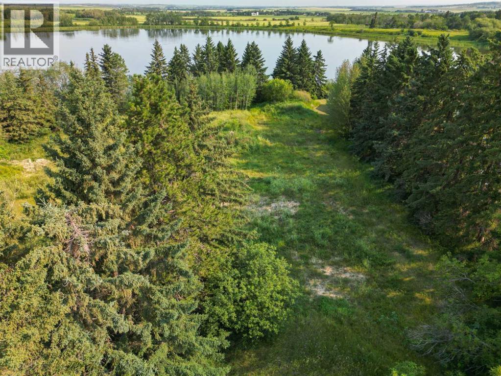 Listing photo – 5128 & 5124 56 Street, Innisfail