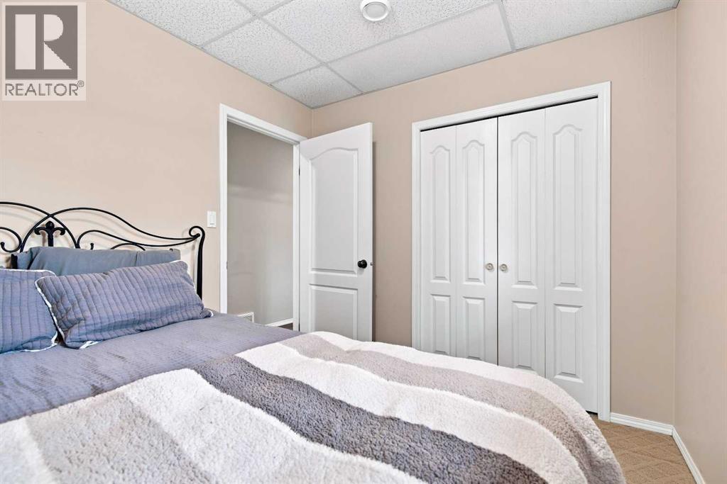 Listing photo – 2 Pheasantback Close, Stettler