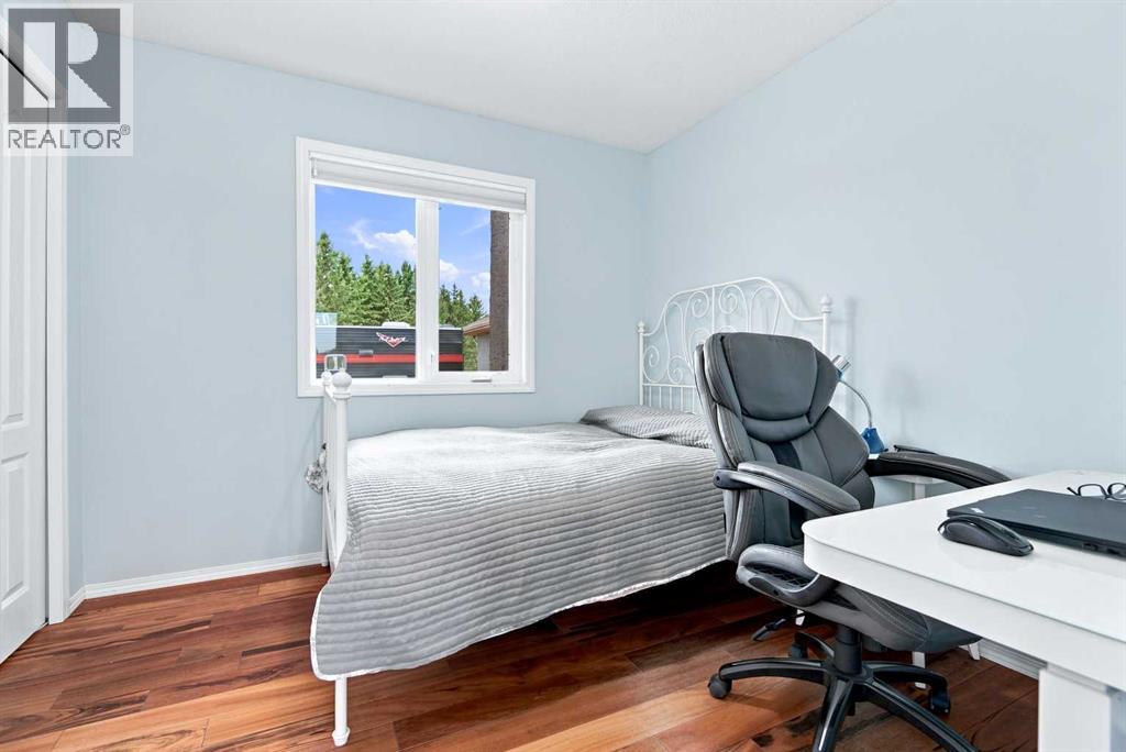 Listing photo – 2 Pheasantback Close, Stettler