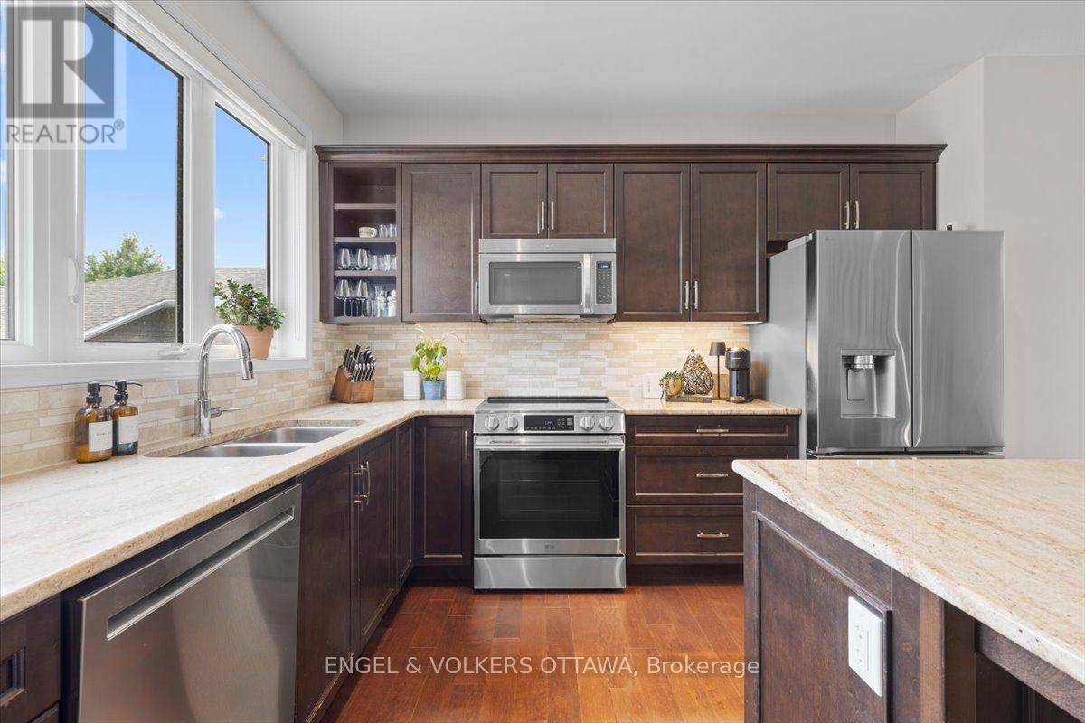 429 SWEETFLAG STREET - Image 12