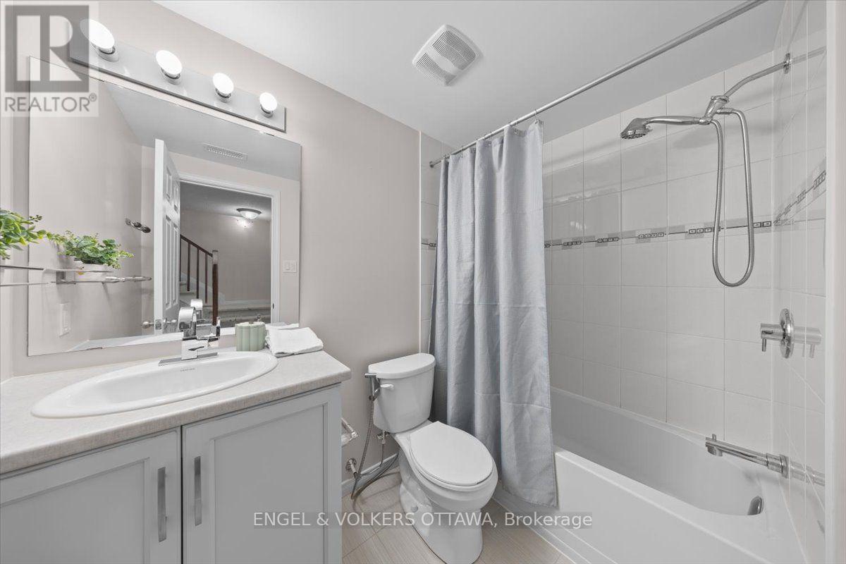 429 SWEETFLAG STREET - Image 21