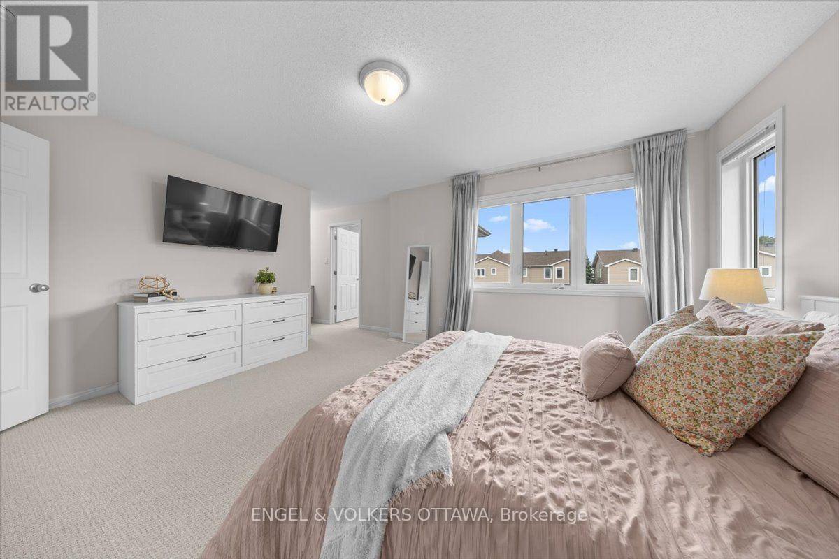 429 SWEETFLAG STREET - Image 26