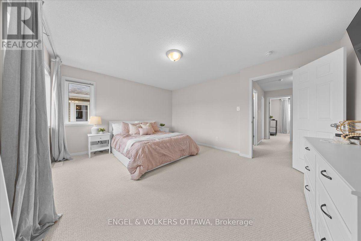 429 SWEETFLAG STREET - Image 27