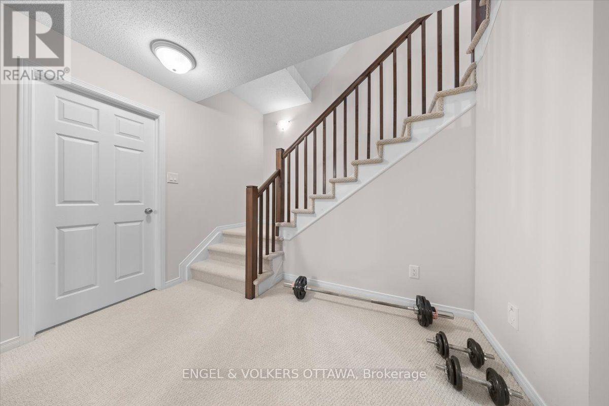 429 SWEETFLAG STREET - Image 36