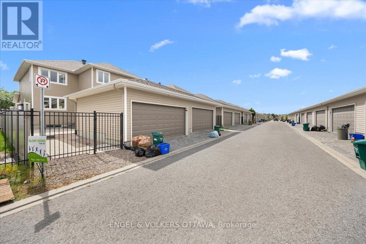 429 SWEETFLAG STREET - Image 41