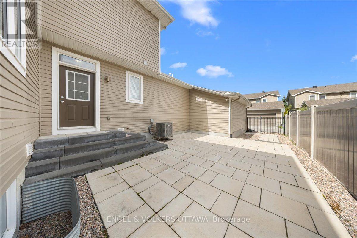 429 SWEETFLAG STREET - Image 43