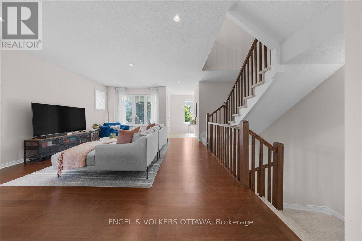 429 SWEETFLAG STREET - Image 6