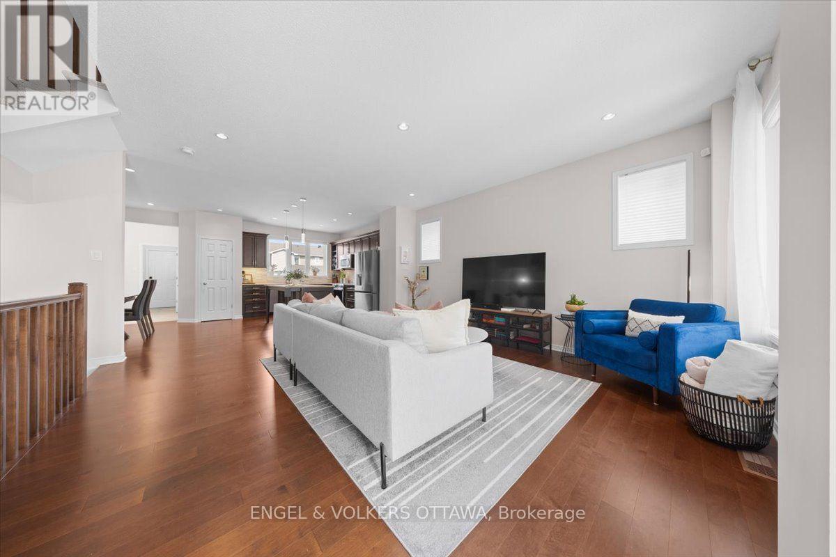 429 SWEETFLAG STREET - Image 7