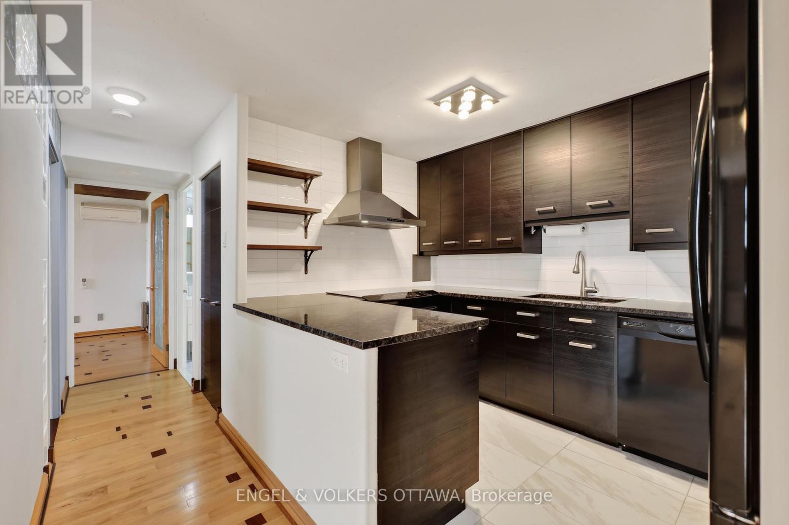 #1007 475 LAURIER AVENUE W - 17